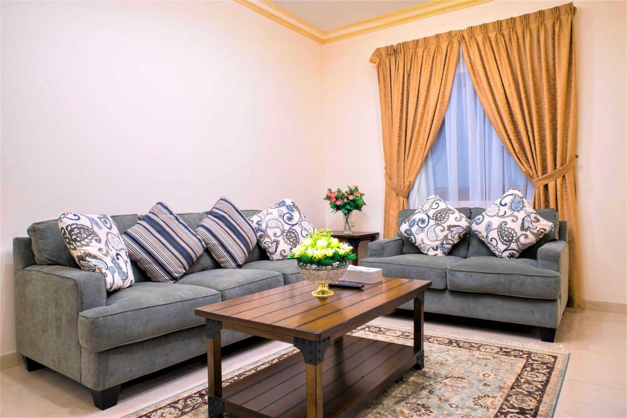 سارة للشقق الفندقية Sara Furnished Apartments Al-Hobar Kültér fotó